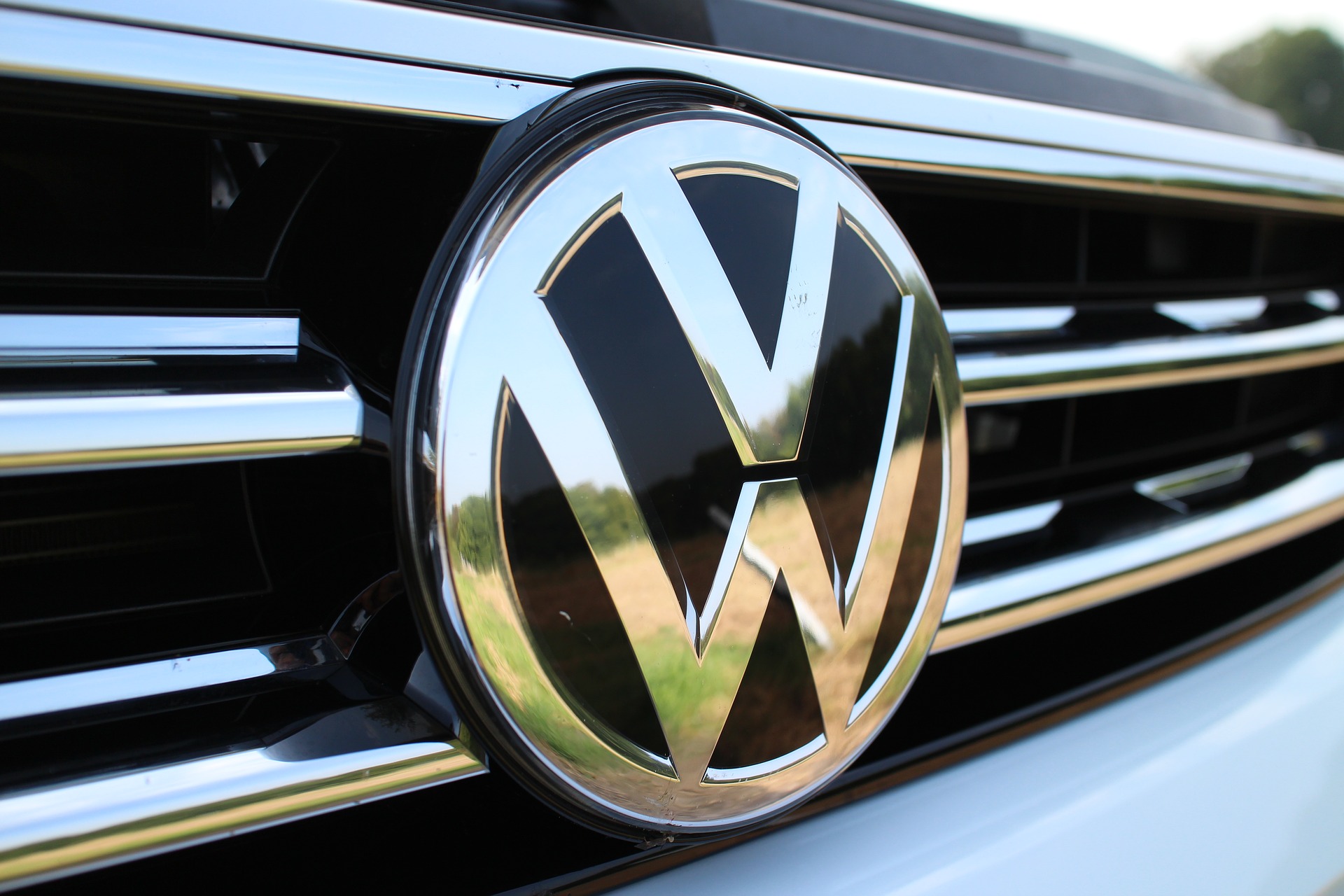Volkswagen Says Use Only OE Parts for Wheel Reconditioning